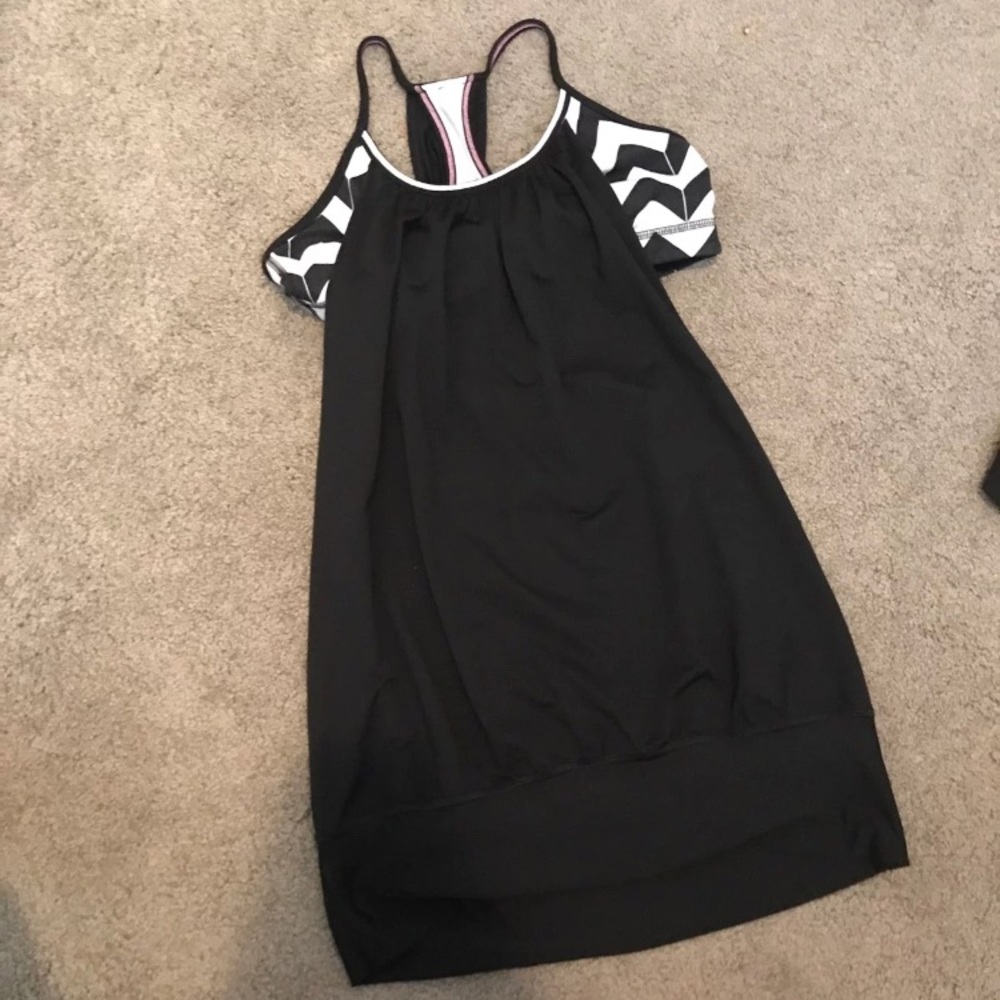 Lululemon tank